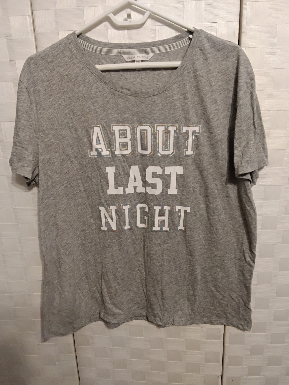 Victoria's Secret Gray Graphic Tee "ABOUT LAST NIGHT" Women's Size XL